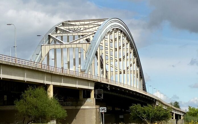 Boogbrug Vianen, foto RTV Utrecht, Caroline Geijsman