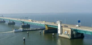 Haringvlietbrug