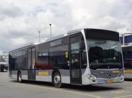 OV - streekbus op busstation