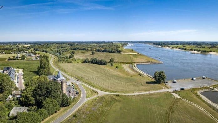 Waaldijk Tiel-Waardenburg